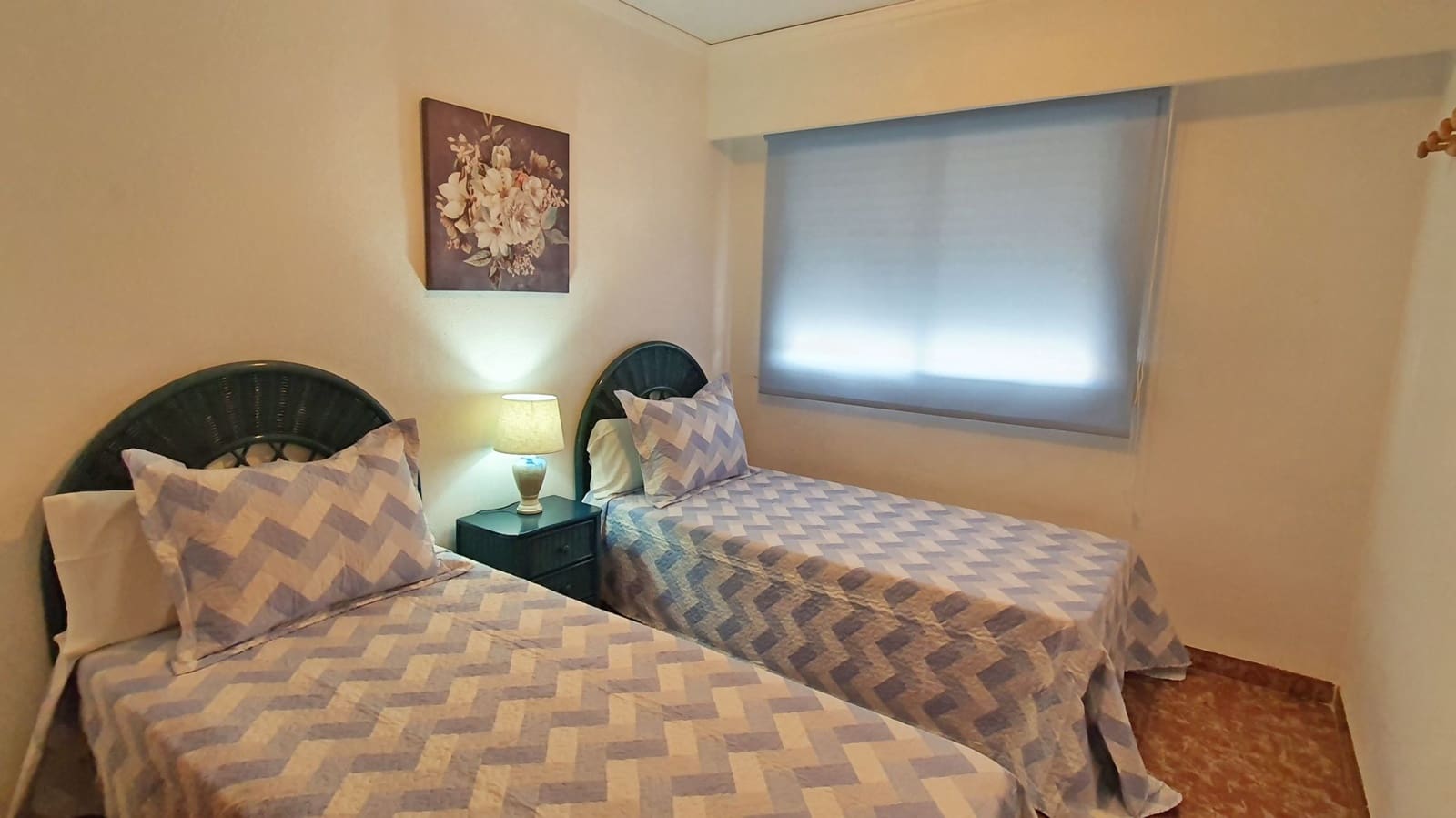 2 soveværelse Strandlejlighed til leje i Gandia med swimmingpool garage - € 550 (Ref: 8241071)