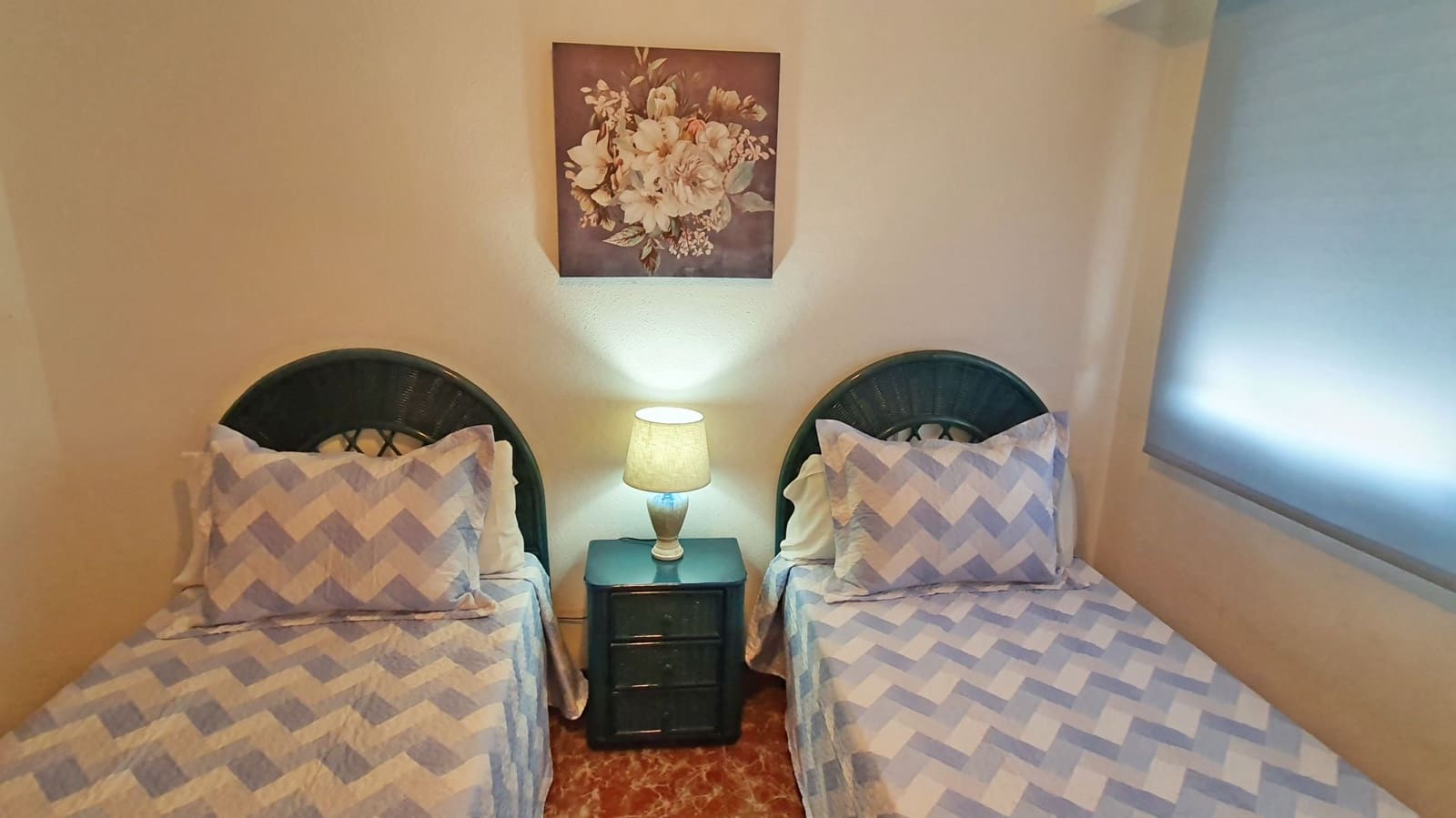 2 soveværelse Strandlejlighed til leje i Gandia med swimmingpool garage - € 550 (Ref: 8241071)