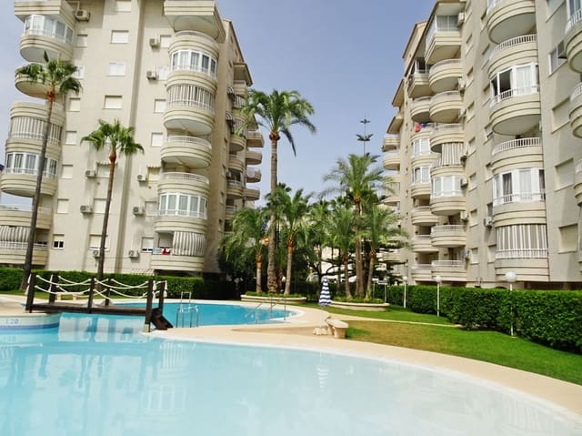 2 Zimmer Strandapartment zu vermieten in Gandia mit Pool Garage - 550 € (Ref: 8241071)
