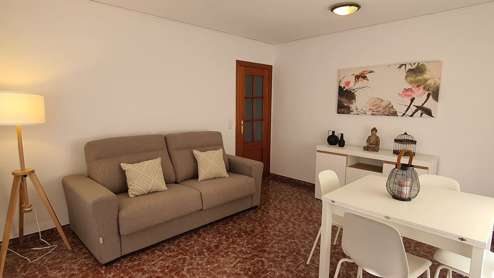 2 soveværelse Strandlejlighed til leje i Gandia med swimmingpool garage - € 550 (Ref: 8241071)