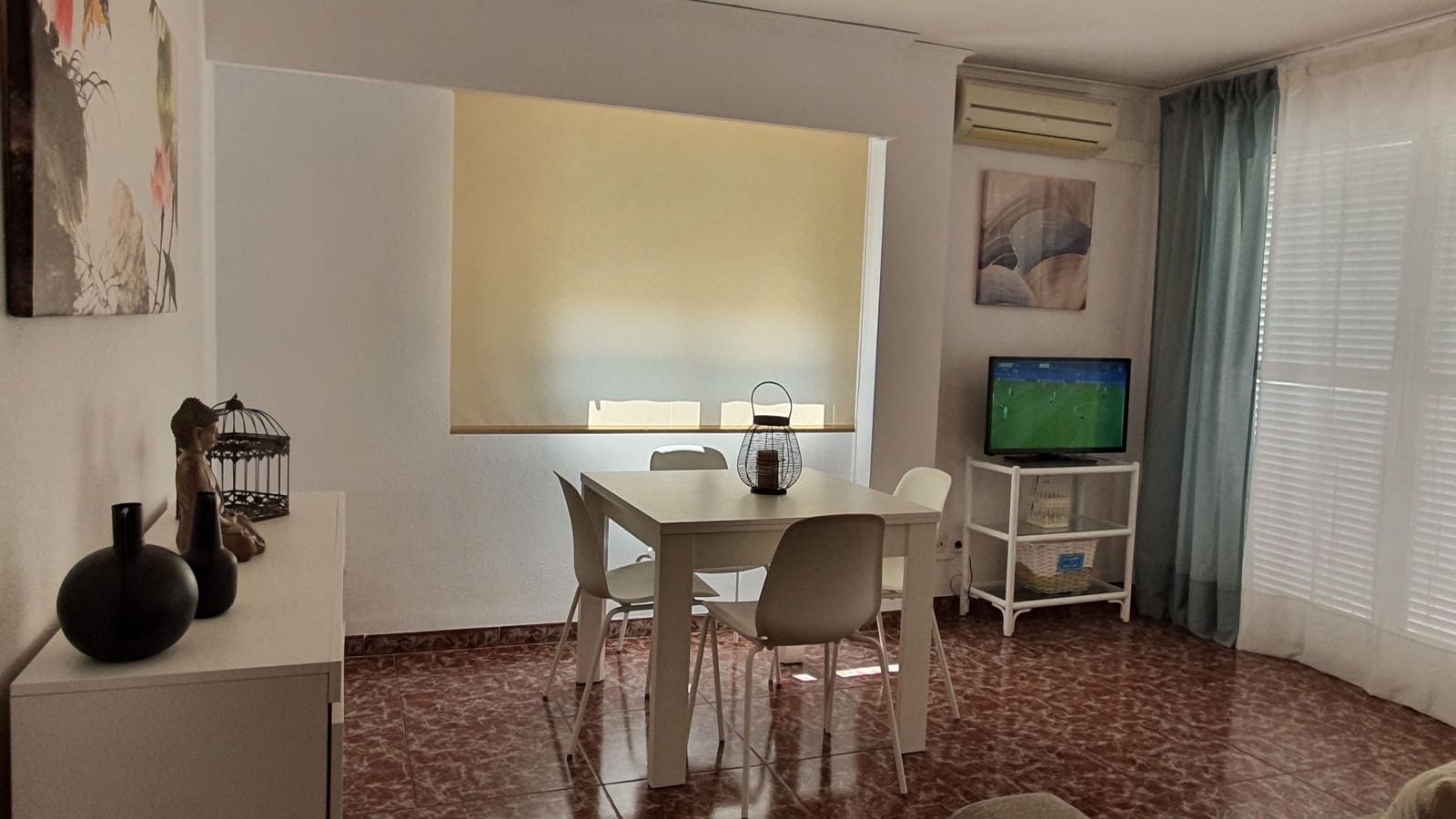 2 soveværelse Strandlejlighed til leje i Gandia med swimmingpool garage - € 550 (Ref: 8241071)