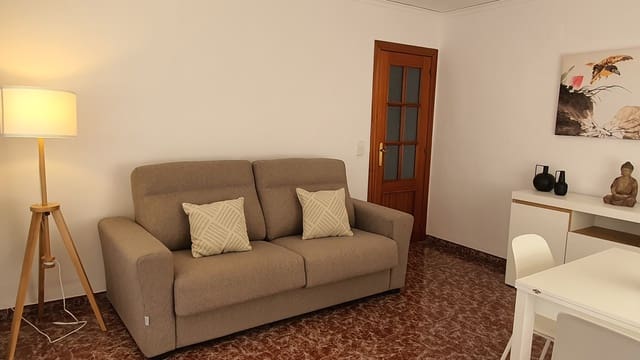2 Zimmer Strandapartment zu vermieten in Gandia mit Pool Garage - 550 € (Ref: 8241071)
