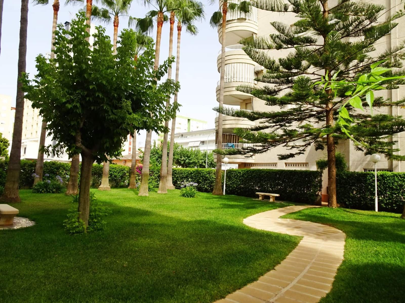 2 soveværelse Strandlejlighed til leje i Gandia med swimmingpool garage - € 550 (Ref: 8241071)