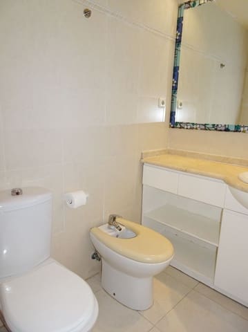 3 makuuhuone Ranta-asunto vuokrattavana paikassa Gandia mukana uima-altaan - 750 € (Ref: 8241073)