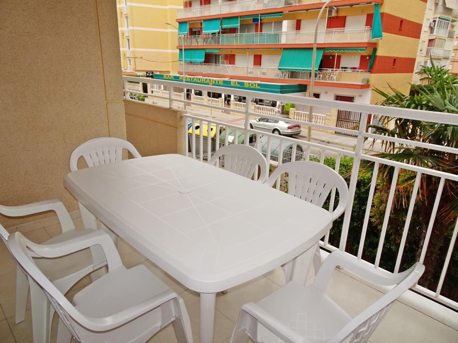 3 soveværelse Strandlejlighed til leje i Gandia med swimmingpool - € 750 (Ref: 8241073)