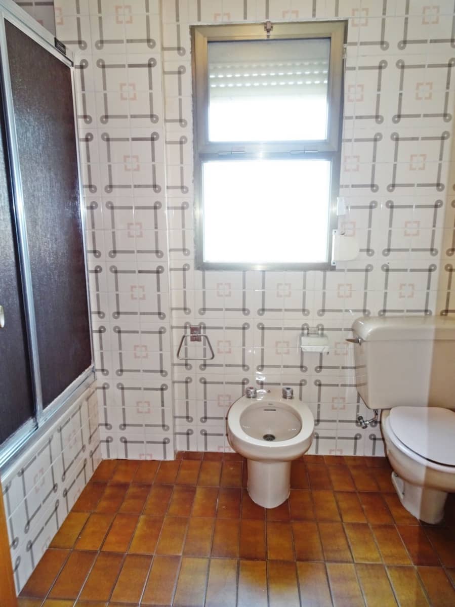 3 soveværelse Strandlejlighed til leje i Gandia med swimmingpool garage - € 850 (Ref: 8241074)