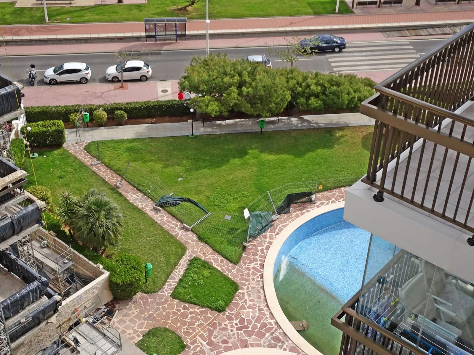 3 soveværelse Strandlejlighed til leje i Gandia med swimmingpool garage - € 850 (Ref: 8241074)