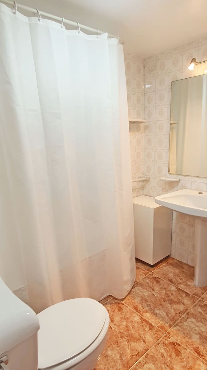 1 Zimmer Strandapartment zu vermieten in Gandia mit Pool - 455 € (Ref: 8364996)