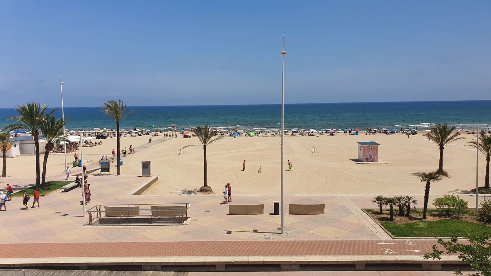 1 Zimmer Strandapartment zu vermieten in Gandia mit Pool - 455 € (Ref: 8364996)