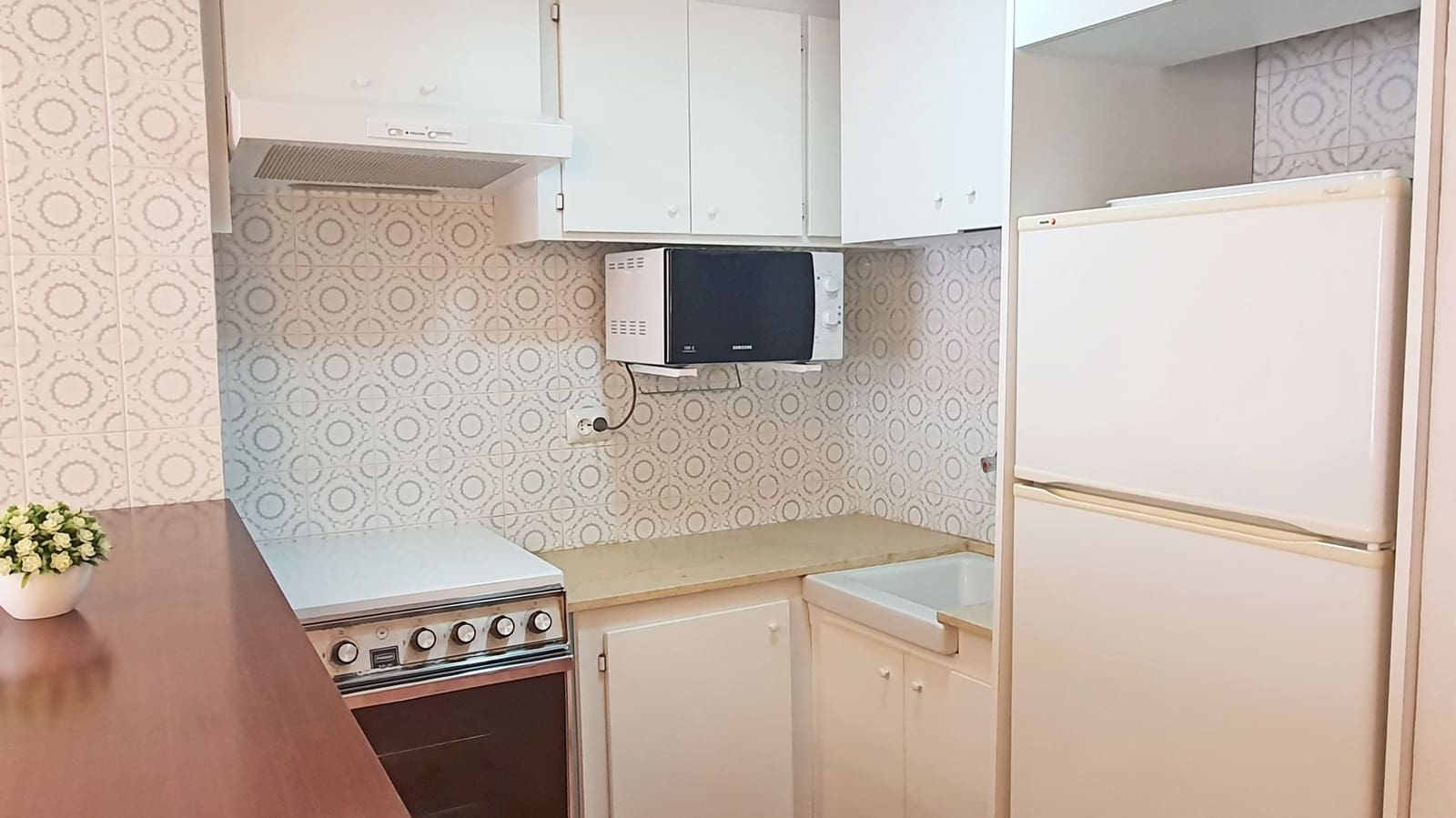 1 Zimmer Strandapartment zu vermieten in Gandia mit Pool - 455 € (Ref: 8364996)