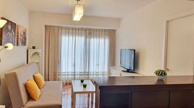 1 Zimmer Strandapartment zu vermieten in Gandia mit Pool - 455 € (Ref: 8364996)