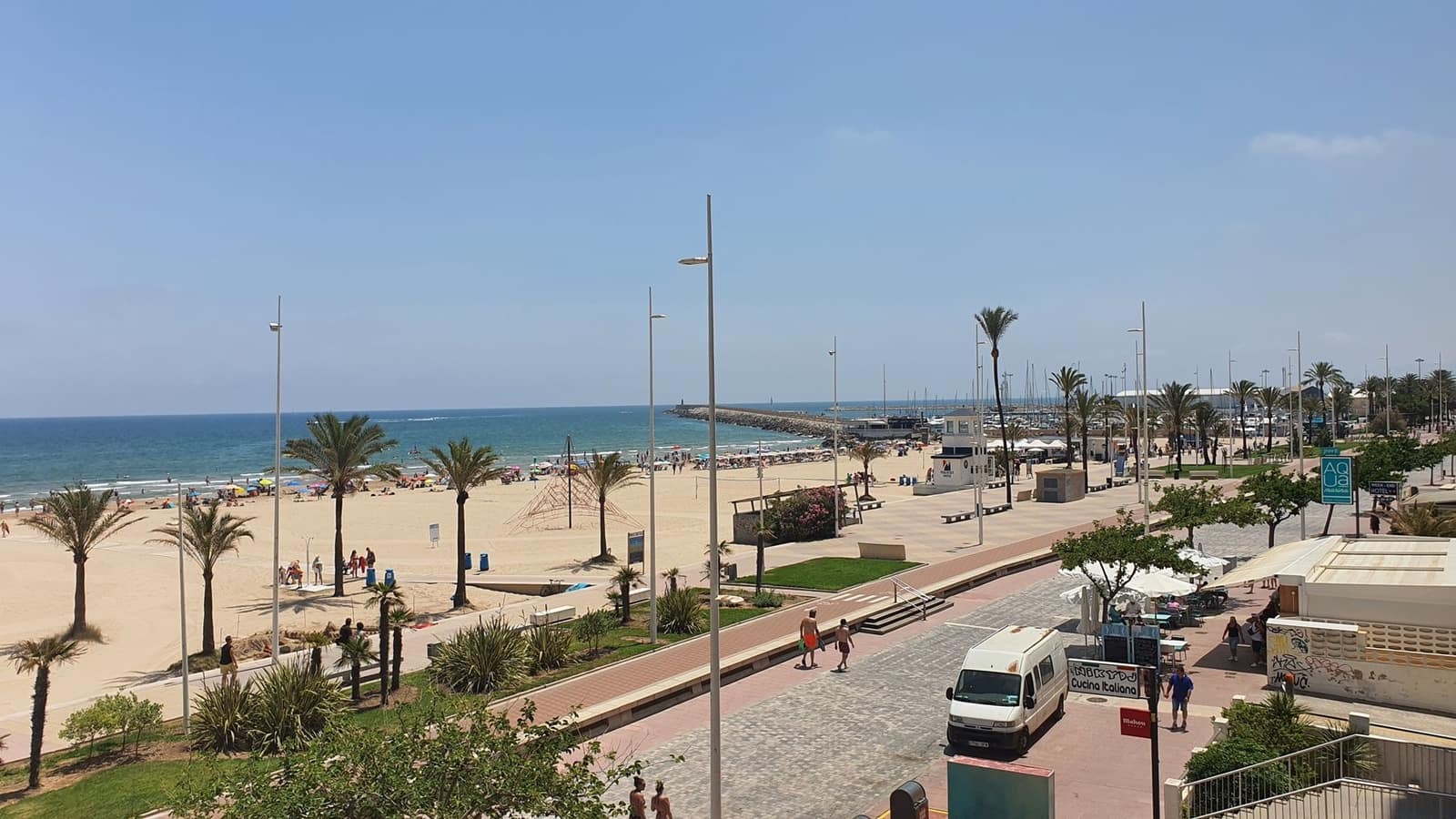 1 Zimmer Strandapartment zu vermieten in Gandia mit Pool - 455 € (Ref: 8364996)