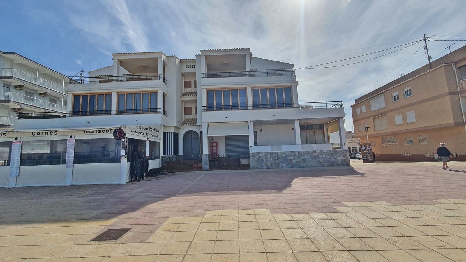 2 soveværelse Strandlejlighed til leje i Miramar - € 700 (Ref: 8364998)