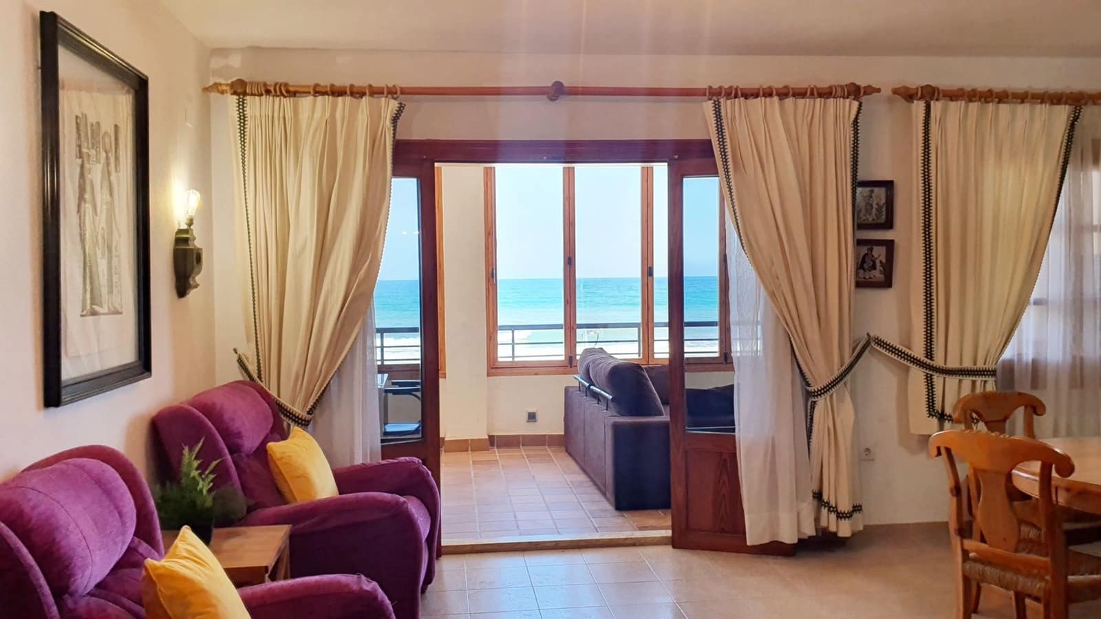 2 soveværelse Strandlejlighed til leje i Miramar - € 700 (Ref: 8364998)