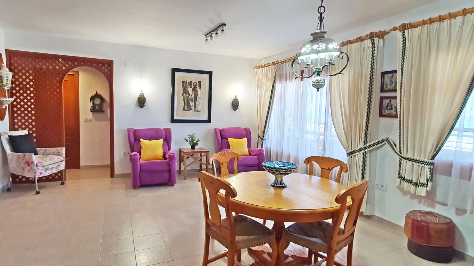 2 soveværelse Strandlejlighed til leje i Miramar - € 700 (Ref: 8364998)