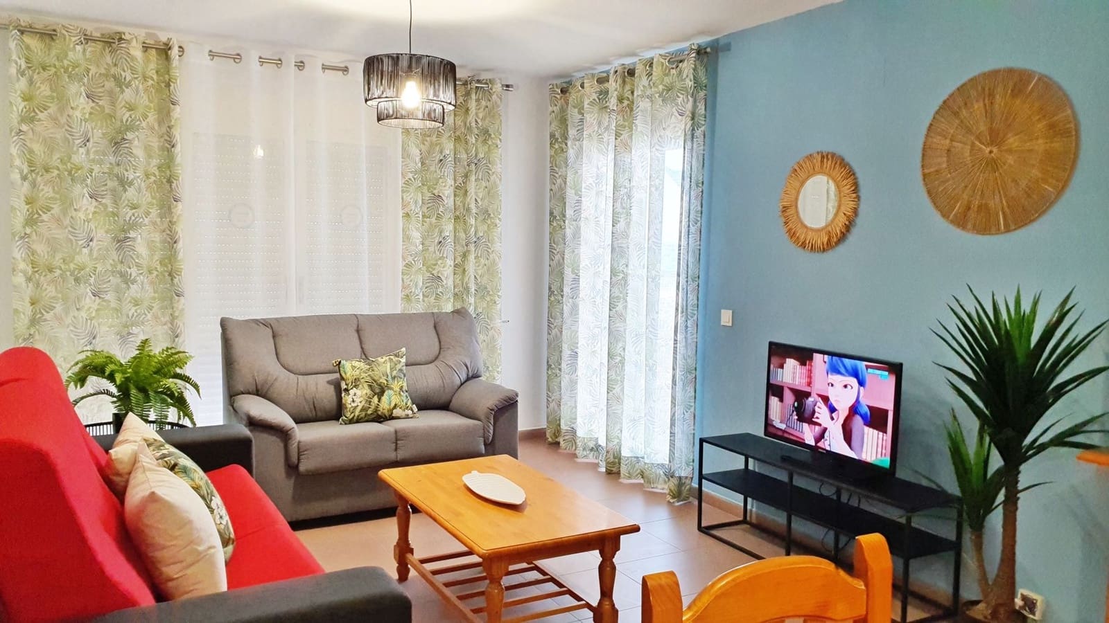 3 soveværelse Strandlejlighed til leje i Gandia med swimmingpool garage - € 800 (Ref: 8364999)