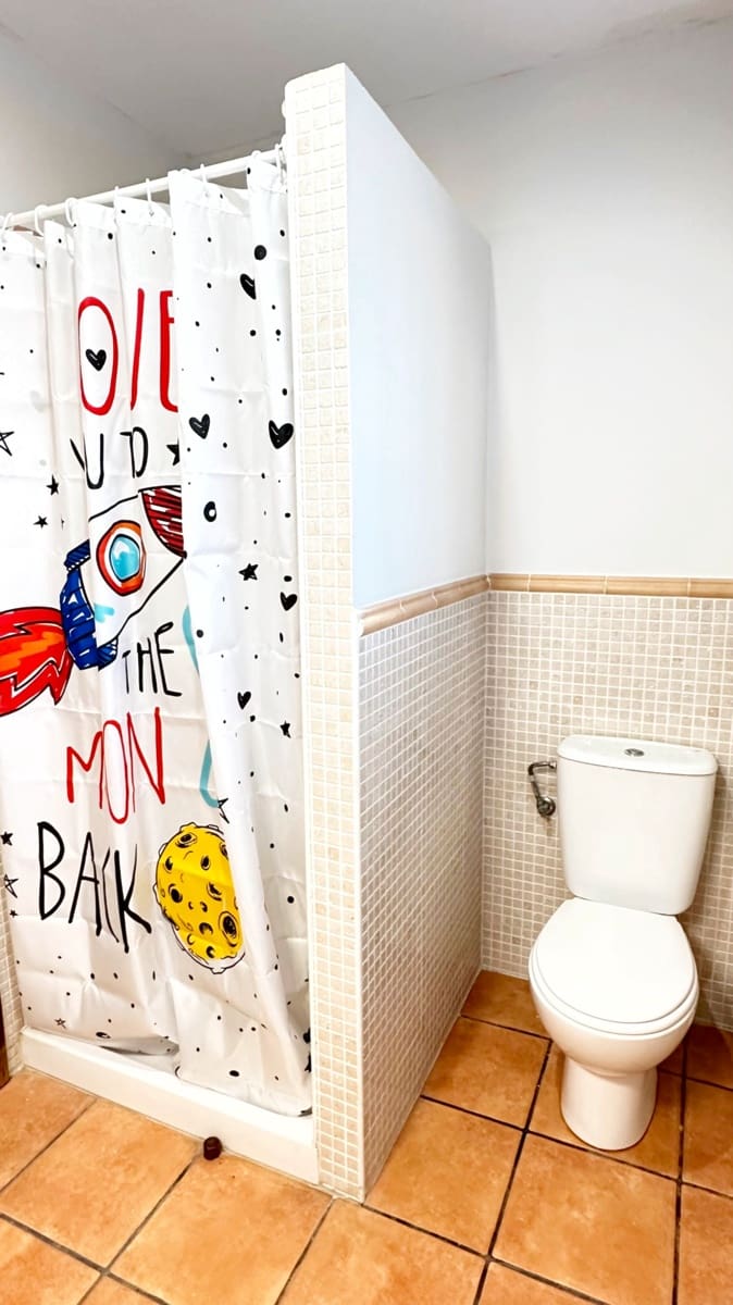 3 camera da letto Appartamento sulla Spiaggia da affittare in Oliva con piscina garage - 1.000 € (Rif: 8365000)