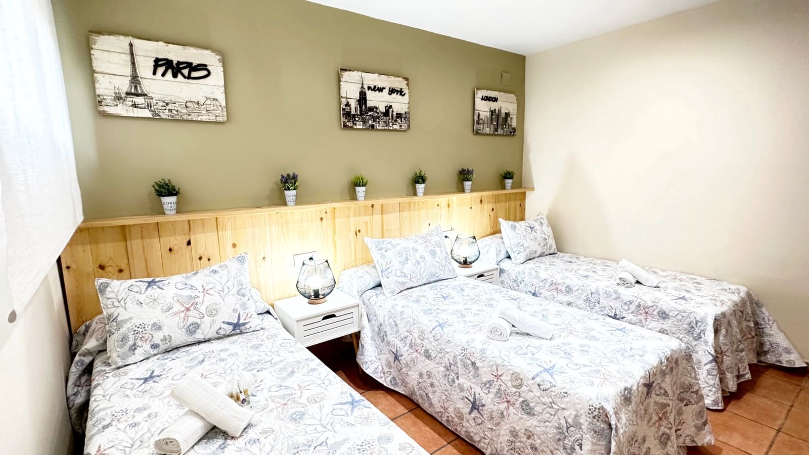 3 camera da letto Appartamento sulla Spiaggia da affittare in Oliva con piscina garage - 1.000 € (Rif: 8365000)