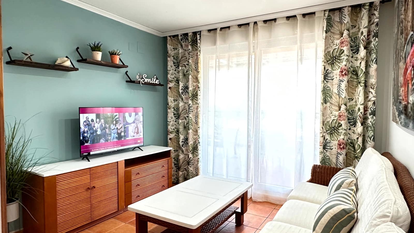 3 camera da letto Appartamento sulla Spiaggia da affittare in Oliva con piscina garage - 1.000 € (Rif: 8365000)