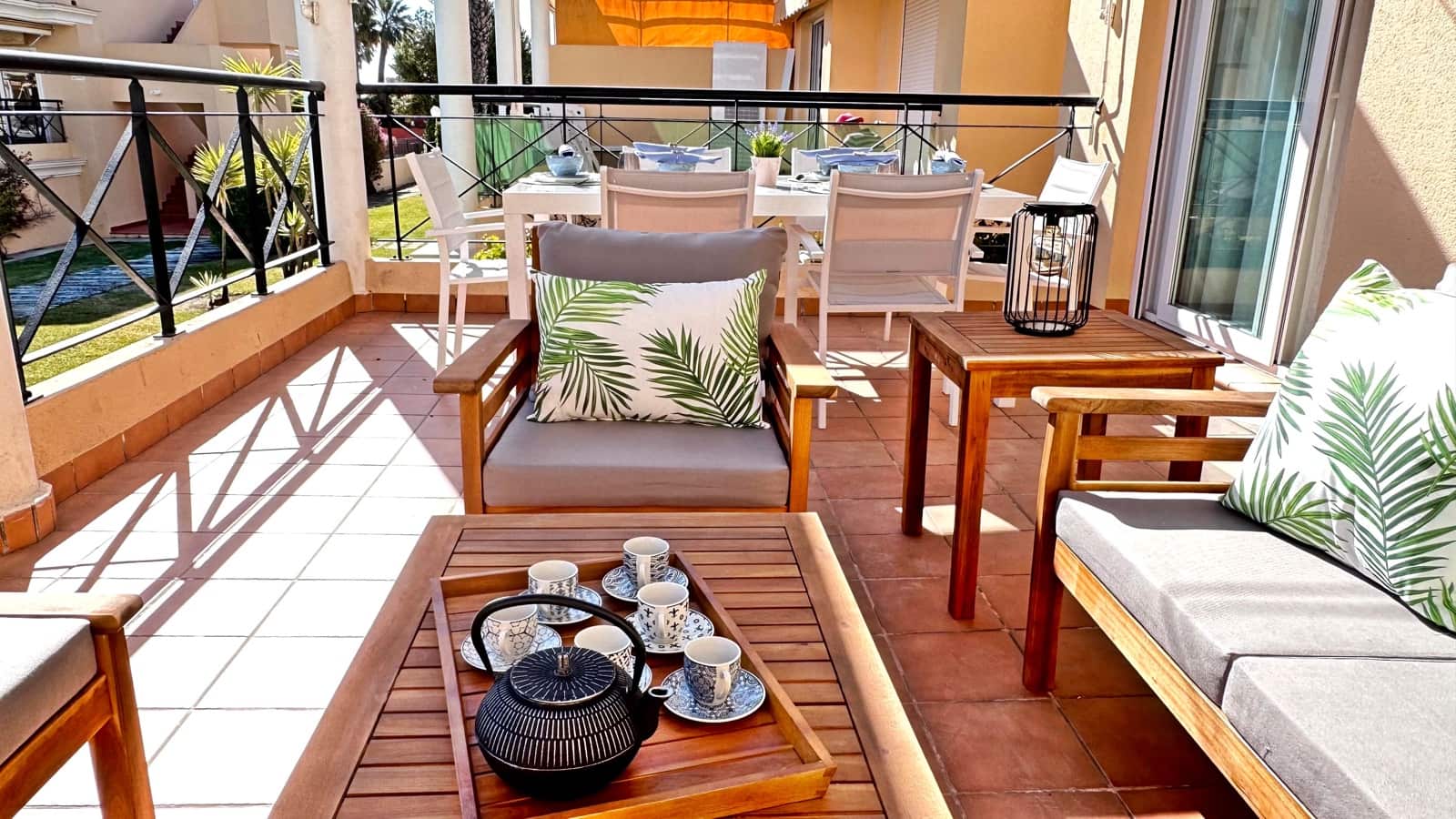 3 camera da letto Appartamento sulla Spiaggia da affittare in Oliva con piscina garage - 1.000 € (Rif: 8365000)