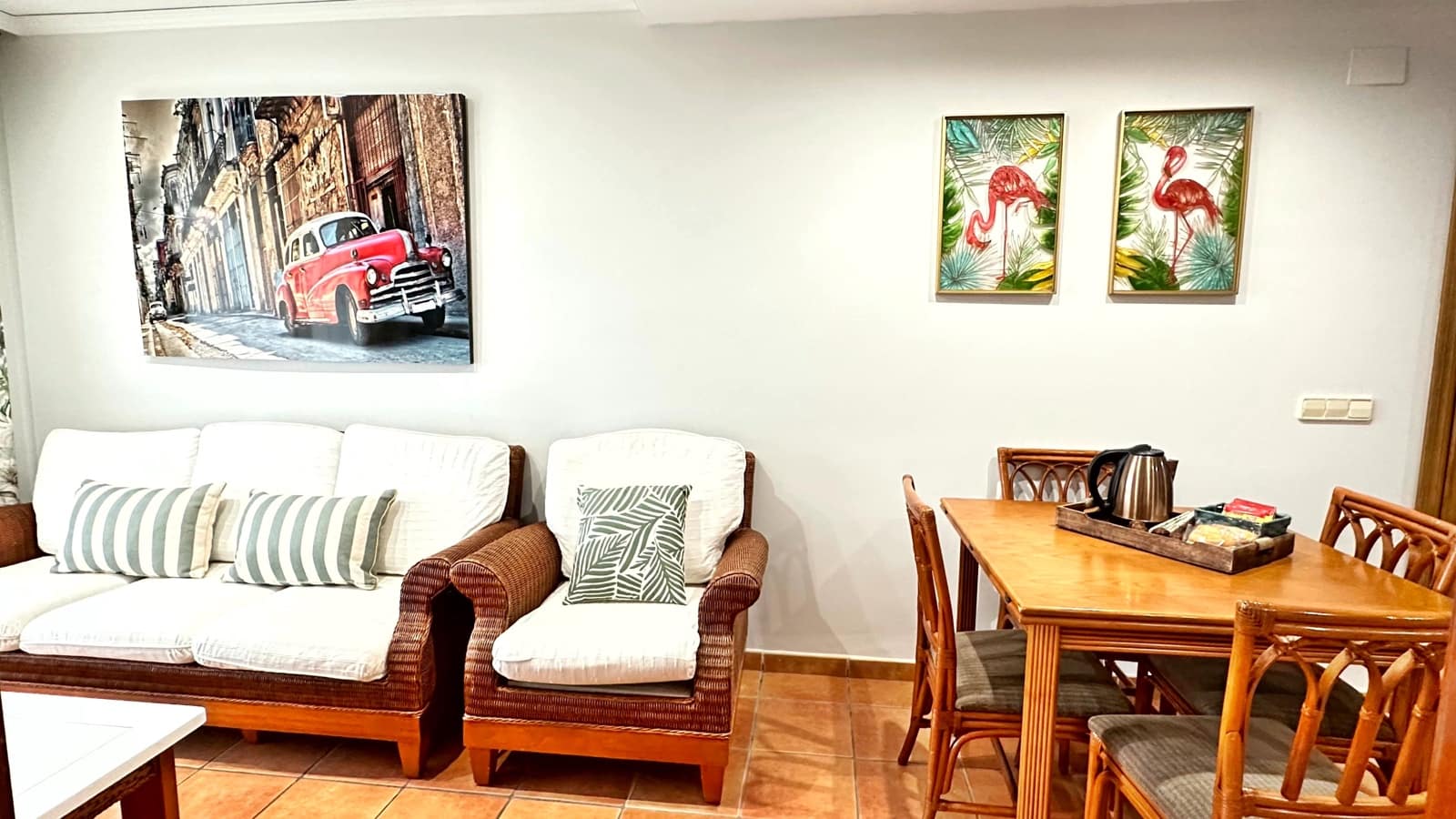 3 camera da letto Appartamento sulla Spiaggia da affittare in Oliva con piscina garage - 1.000 € (Rif: 8365000)