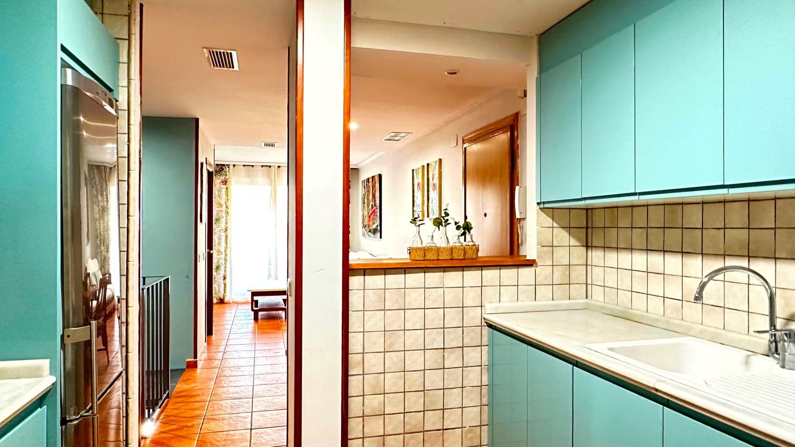 3 camera da letto Appartamento sulla Spiaggia da affittare in Oliva con piscina garage - 1.000 € (Rif: 8365000)