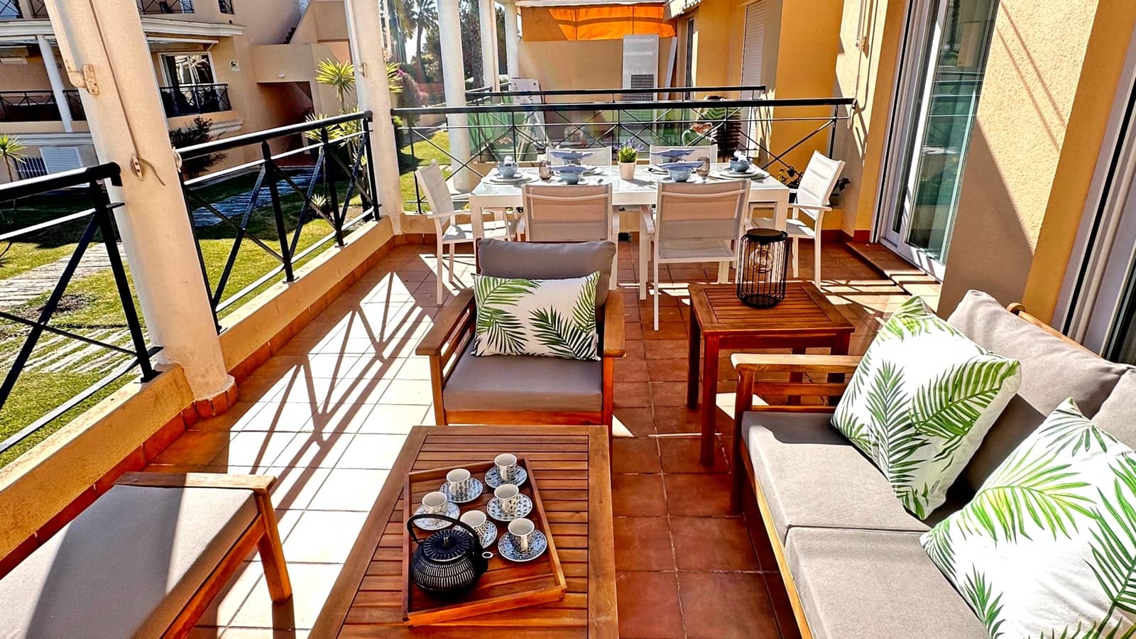 3 camera da letto Appartamento sulla Spiaggia da affittare in Oliva con piscina garage - 1.000 € (Rif: 8365000)