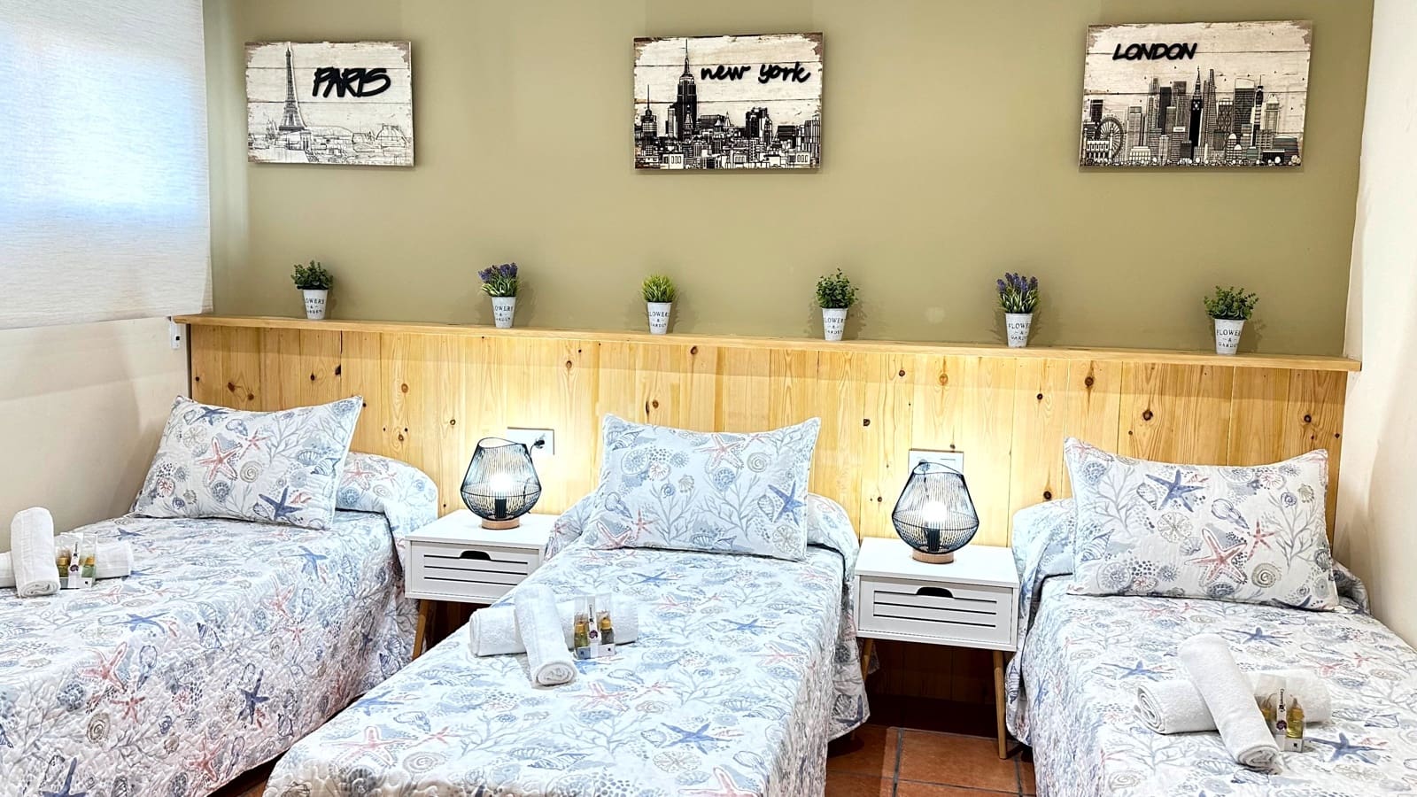 3 camera da letto Appartamento sulla Spiaggia da affittare in Oliva con piscina garage - 1.000 € (Rif: 8365000)