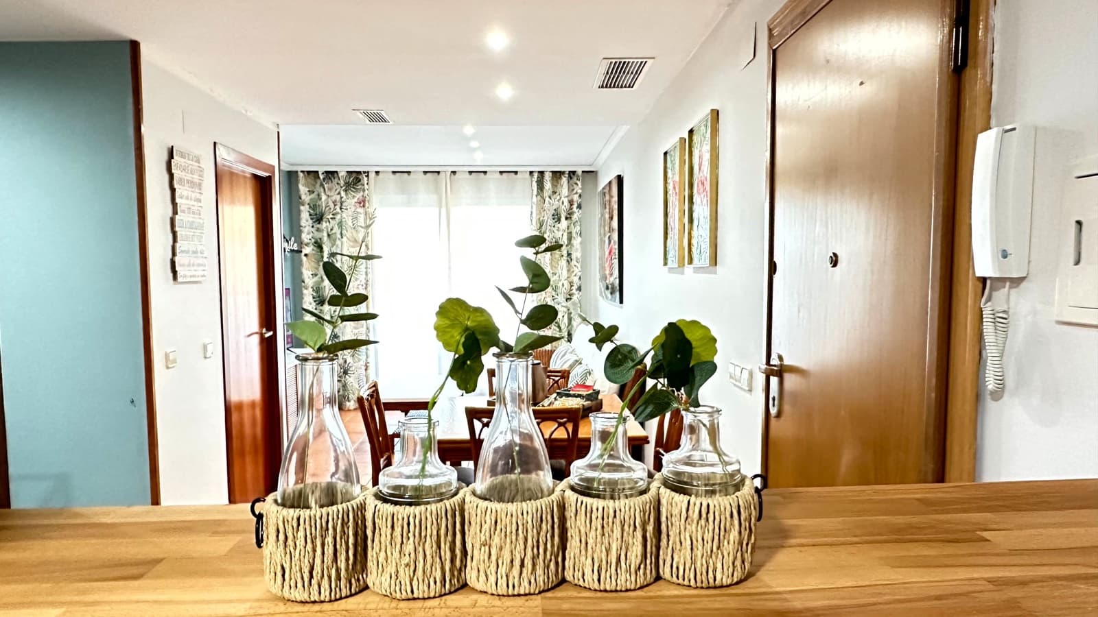 3 camera da letto Appartamento sulla Spiaggia da affittare in Oliva con piscina garage - 1.000 € (Rif: 8365000)