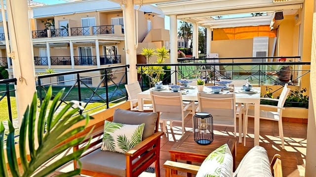 3 makuuhuone Ranta-asunto vuokrattavana paikassa Oliva Nova, Oliva mukana uima-altaan 
autotalli - 1 000 € (Ref: 8365000)