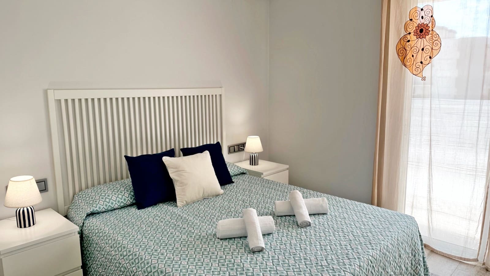 3 Zimmer Strandapartment zu vermieten in Gandia mit Pool Garage - 700 € (Ref: 8365001)