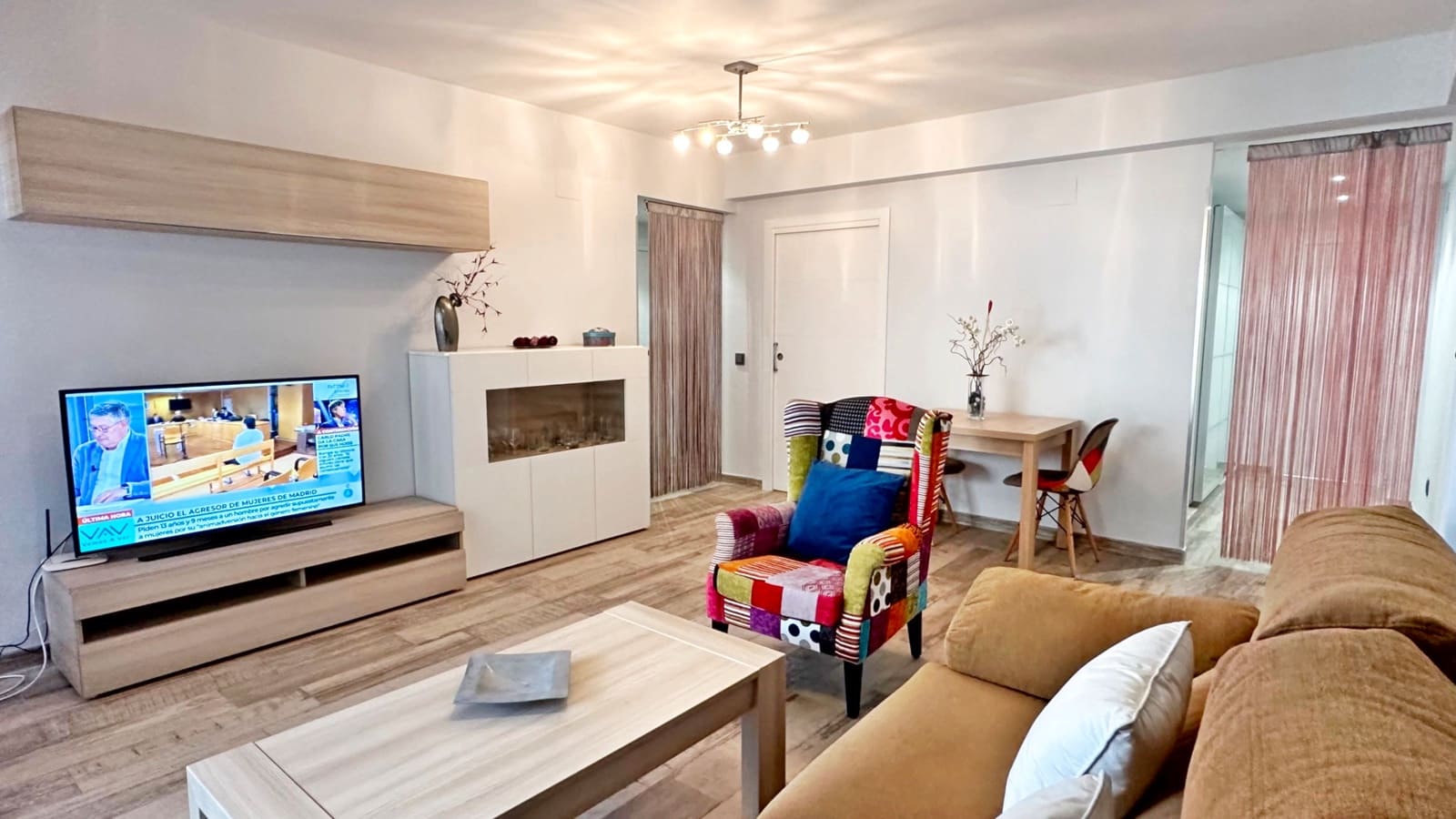 3 Zimmer Strandapartment zu vermieten in Gandia mit Pool Garage - 700 € (Ref: 8365001)