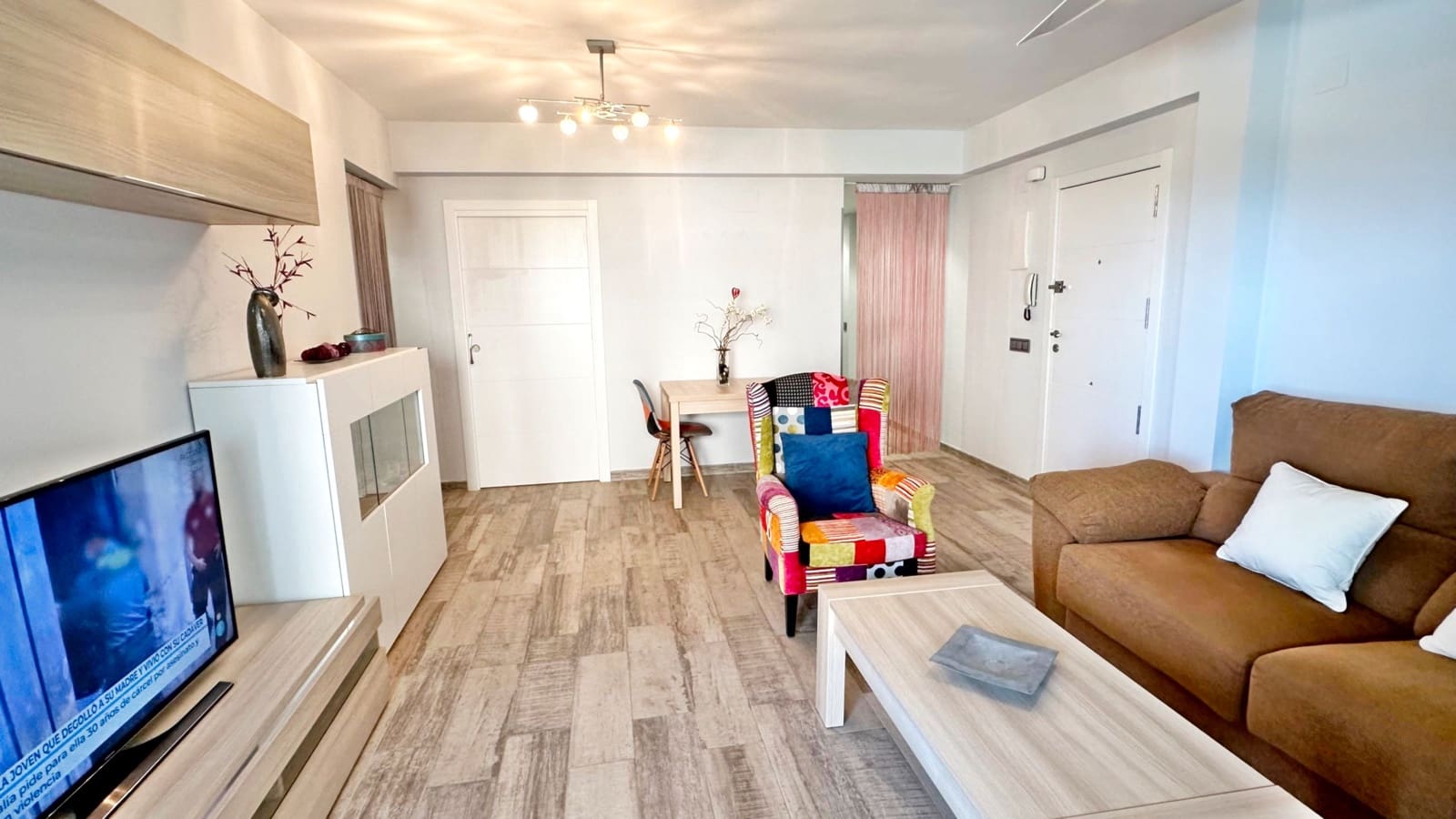 3 Zimmer Strandapartment zu vermieten in Gandia mit Pool Garage - 700 € (Ref: 8365001)