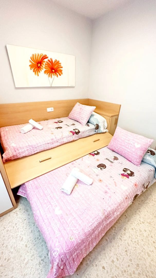 2 soveværelse Lejlighed til leje i Gandia med swimmingpool garage - € 700 (Ref: 8793982)