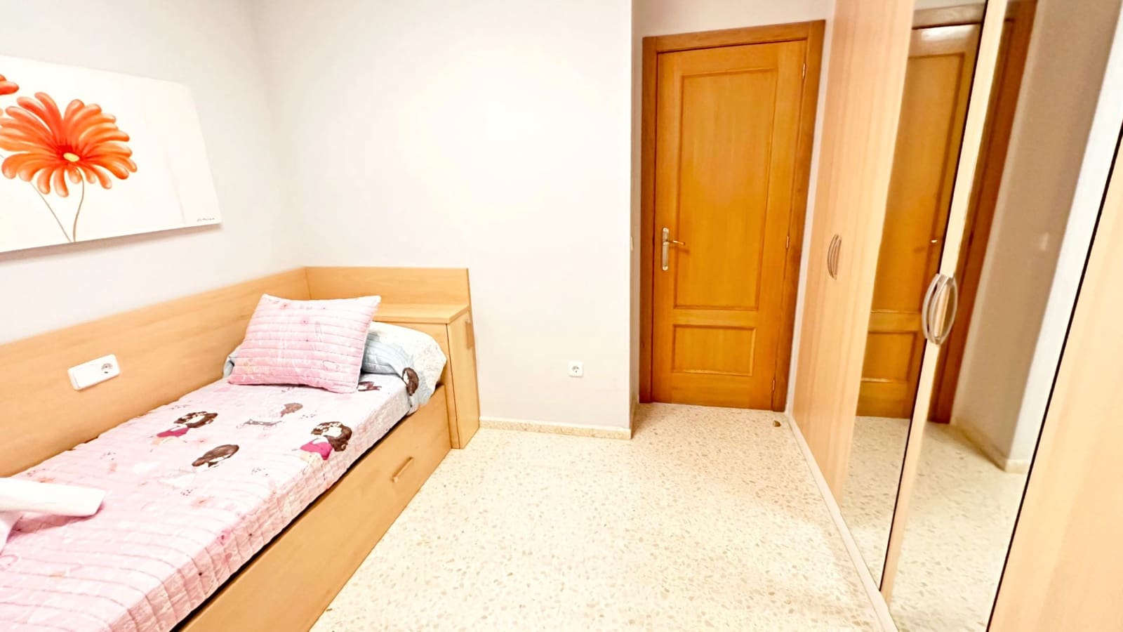 2 soveværelse Lejlighed til leje i Gandia med swimmingpool garage - € 700 (Ref: 8793982)