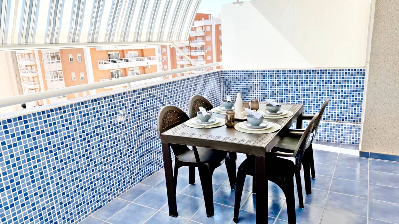 2 soveværelse Lejlighed til leje i Gandia med swimmingpool garage - € 700 (Ref: 8793982)