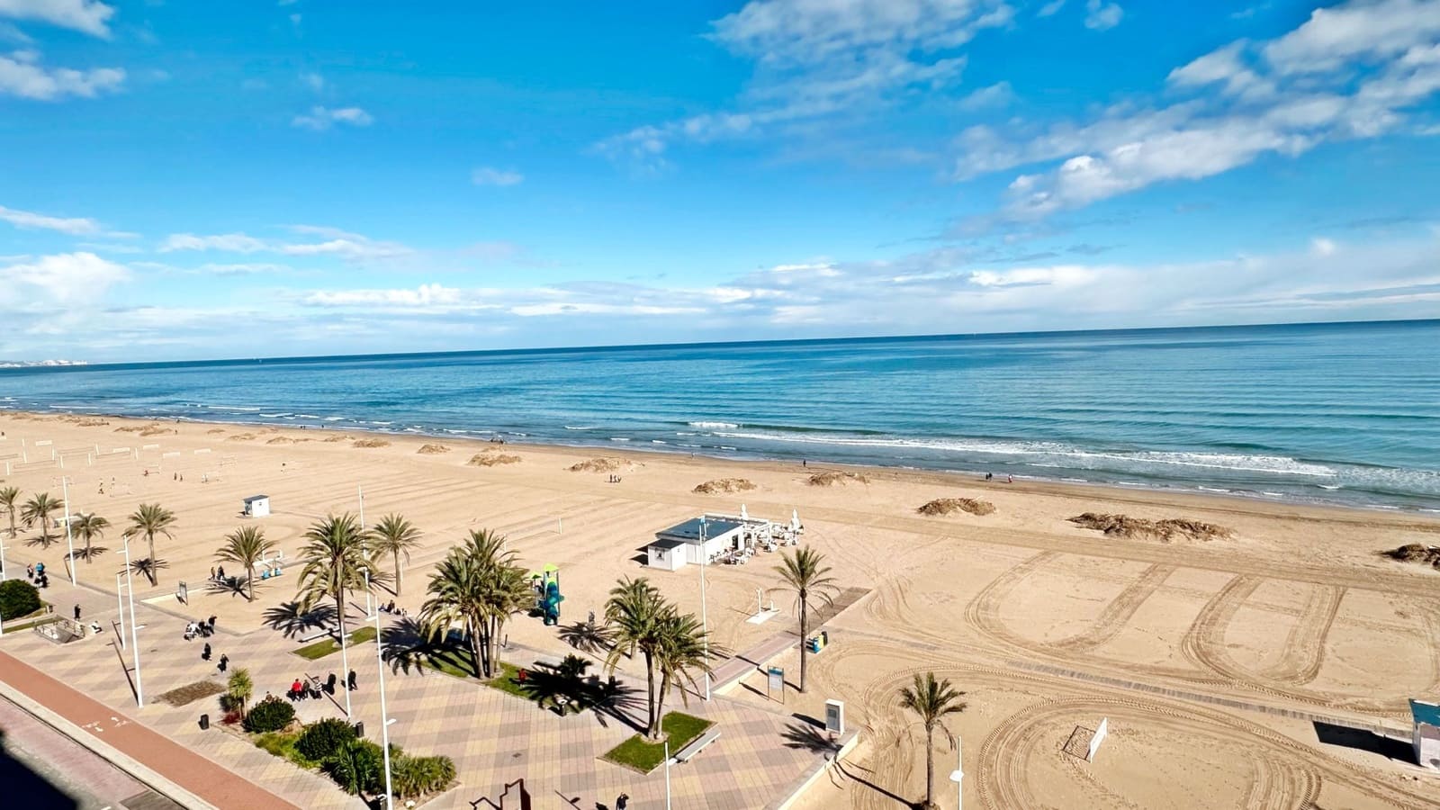 4 soveværelse Lejlighed til leje i Gandia med swimmingpool - € 900 (Ref: 8793983)