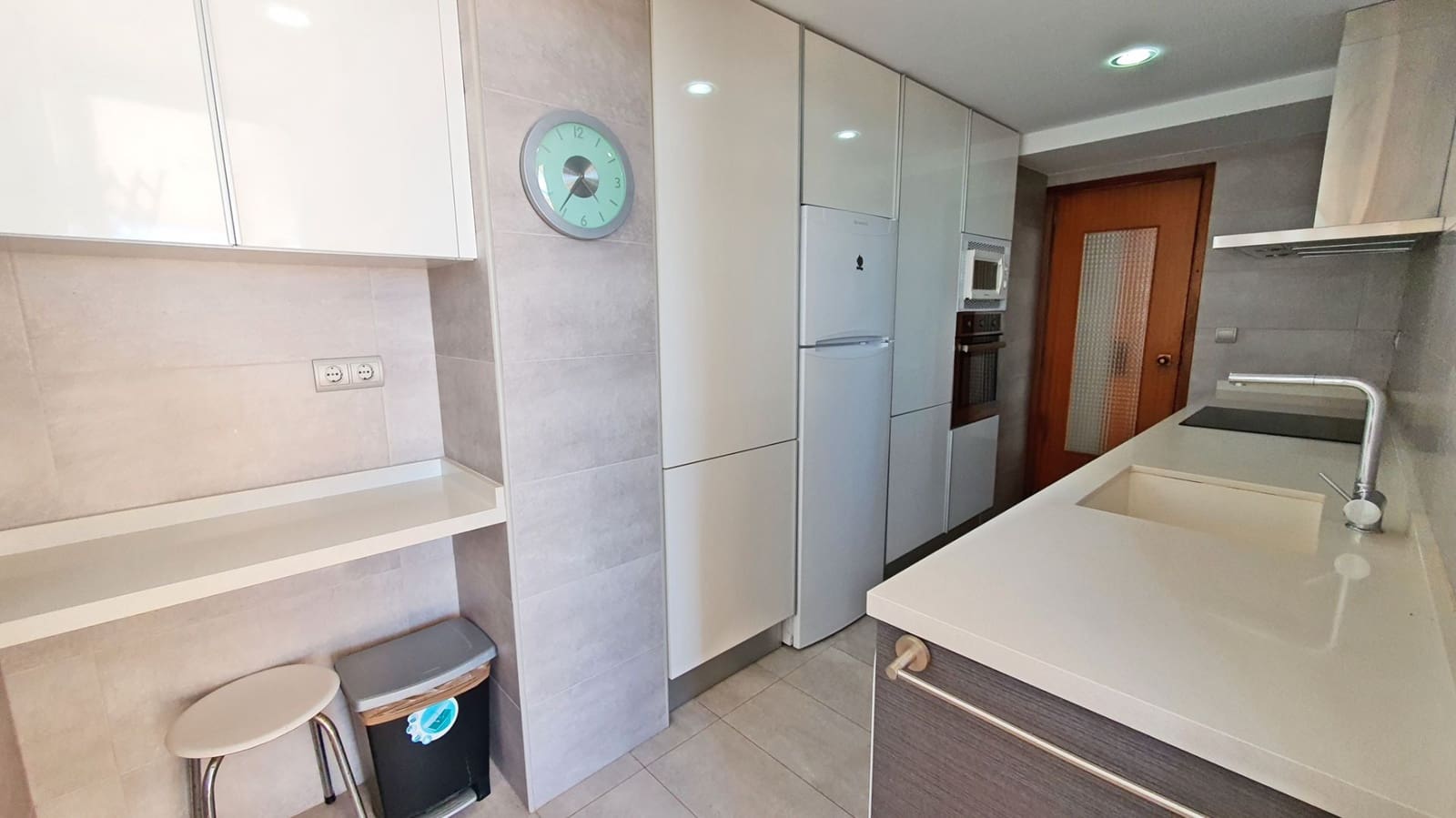 3 soveværelse Lejlighed til leje i Gandia med swimmingpool garage - € 700 (Ref: 8795493)