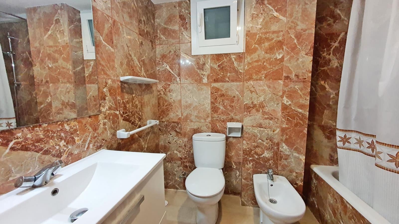 3 soveværelse Lejlighed til leje i Gandia med swimmingpool garage - € 700 (Ref: 8795493)