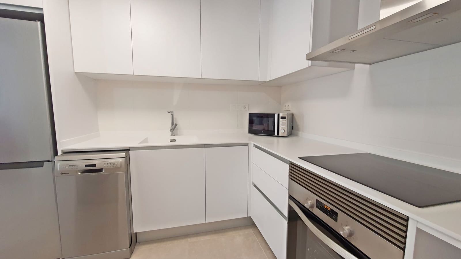 1 camera da letto Appartamento da affittare in Oliva con piscina garage - 700 € (Rif: 8813799)