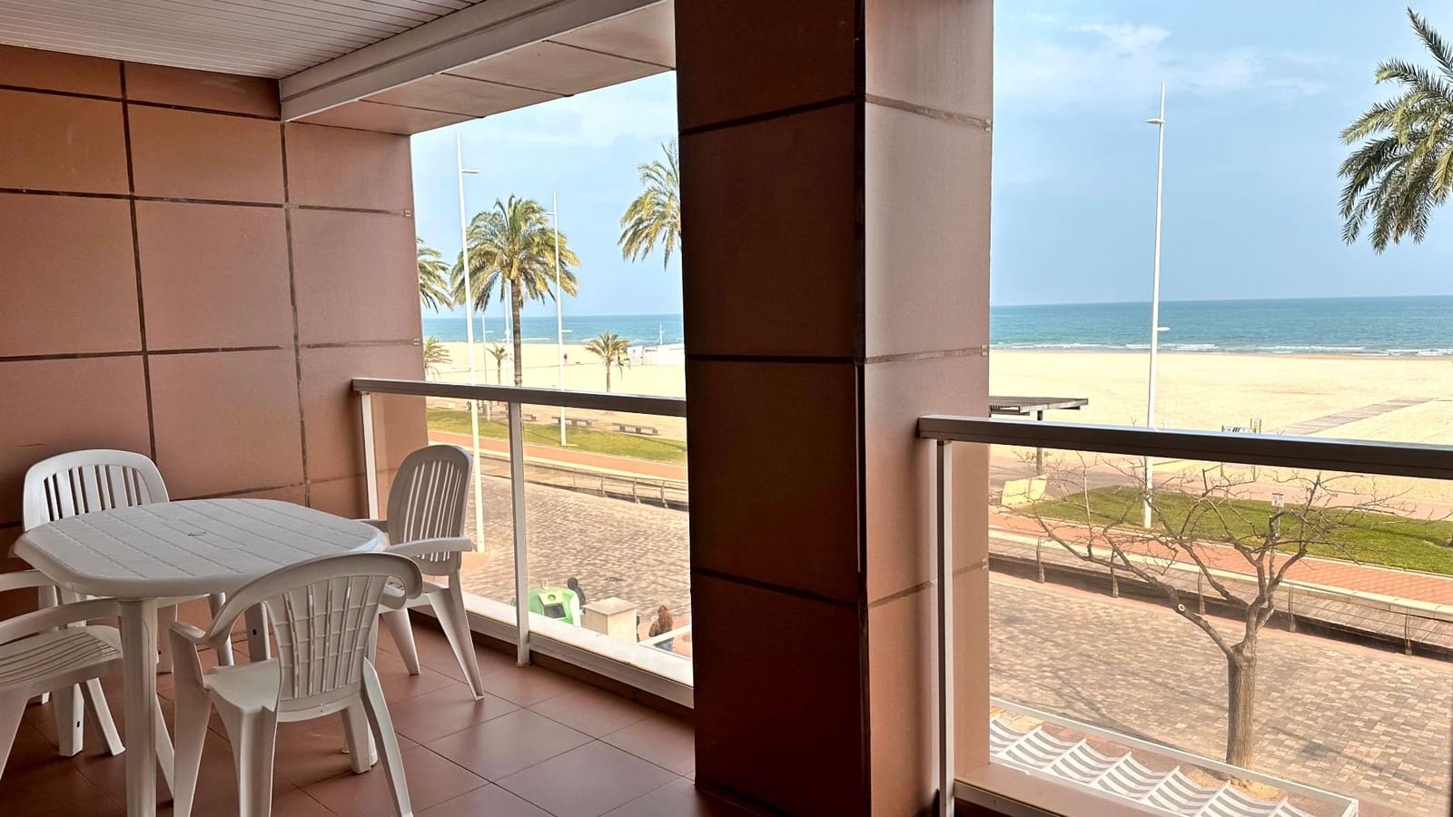 1 Zimmer Apartment zu vermieten in Gandia mit Pool - 555 € (Ref: 8879344)