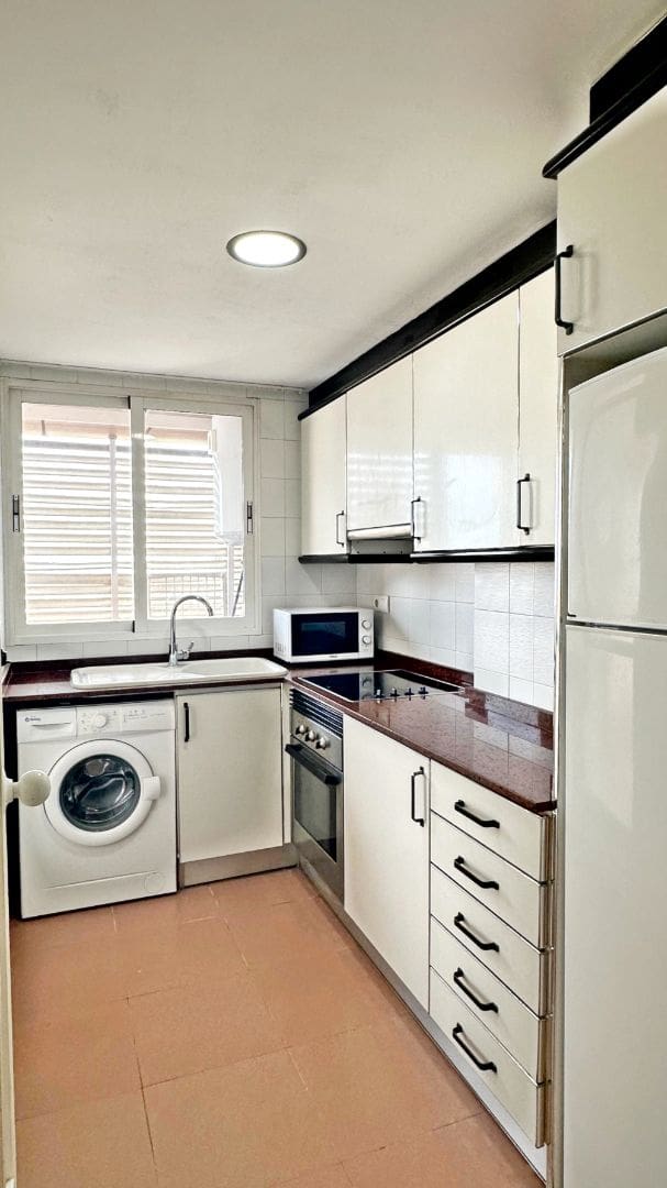 1 Zimmer Apartment zu vermieten in Gandia mit Pool - 555 € (Ref: 8879344)