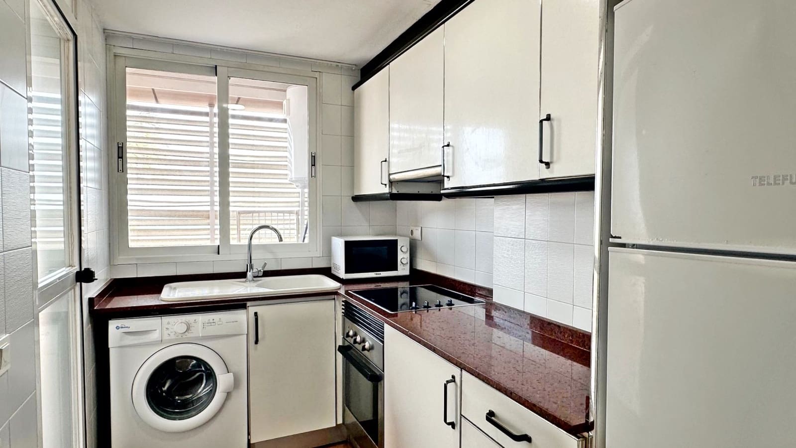 1 Zimmer Apartment zu vermieten in Gandia mit Pool - 555 € (Ref: 8879344)