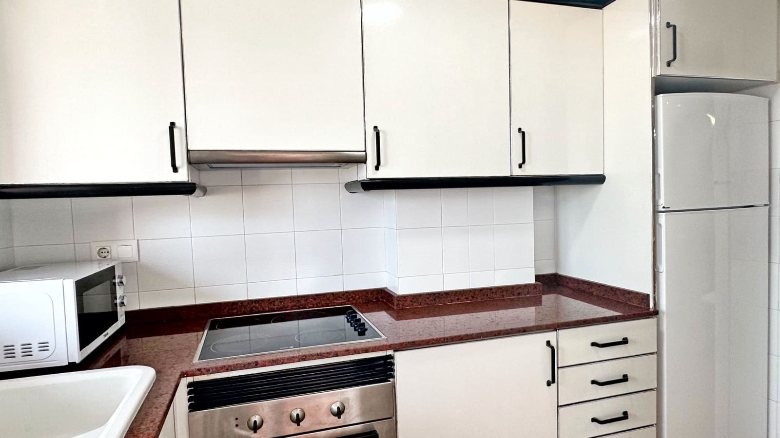 1 Zimmer Apartment zu vermieten in Gandia mit Pool - 555 € (Ref: 8879344)