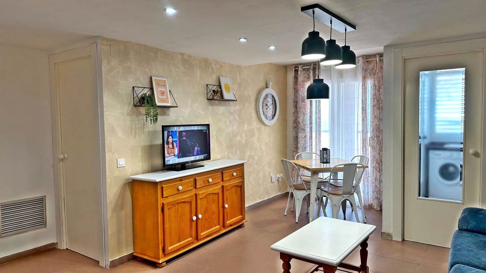 1 Zimmer Apartment zu vermieten in Gandia mit Pool - 555 € (Ref: 8879344)