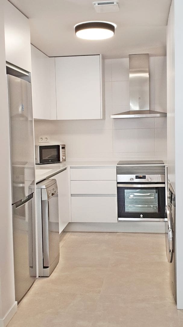 1 soveværelse Lejlighed til leje i Oliva med swimmingpool garage - € 750 (Ref: 8907097)