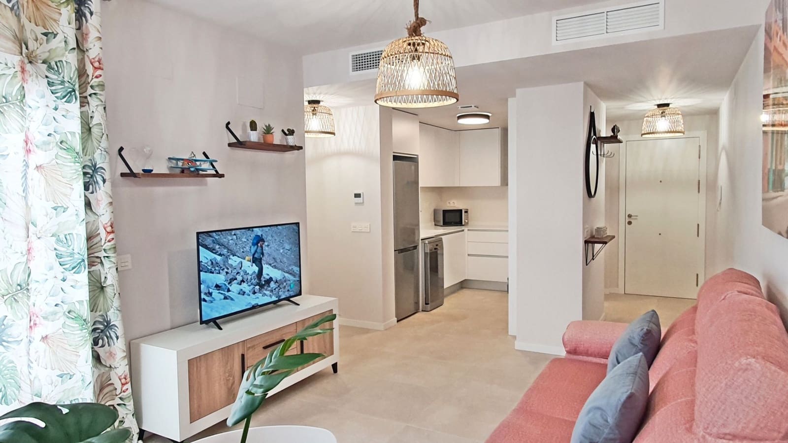 1 soveværelse Lejlighed til leje i Oliva med swimmingpool garage - € 750 (Ref: 8907097)