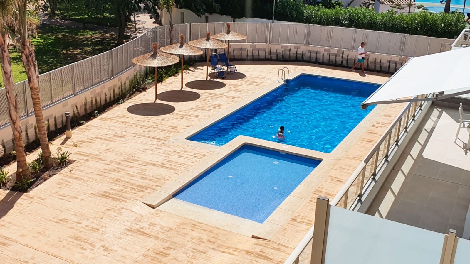 1 soveværelse Lejlighed til leje i Oliva med swimmingpool garage - € 750 (Ref: 8907097)