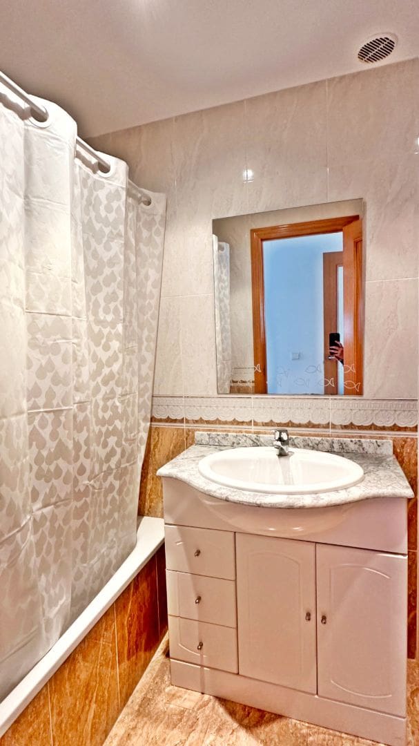 2 soveværelse Lejlighed til leje i Gandia med swimmingpool garage - € 550 (Ref: 8907099)