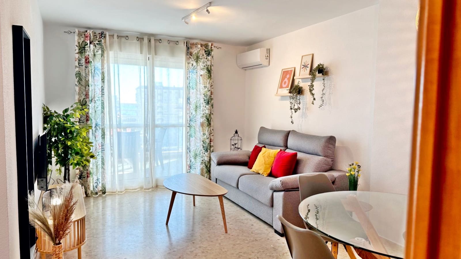 2 soveværelse Lejlighed til leje i Gandia med swimmingpool garage - € 550 (Ref: 8907099)